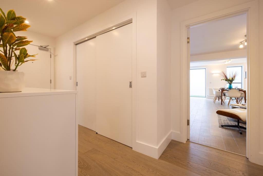 Wild Roses Serviced Apartments - Borough Лондон Экстерьер фото