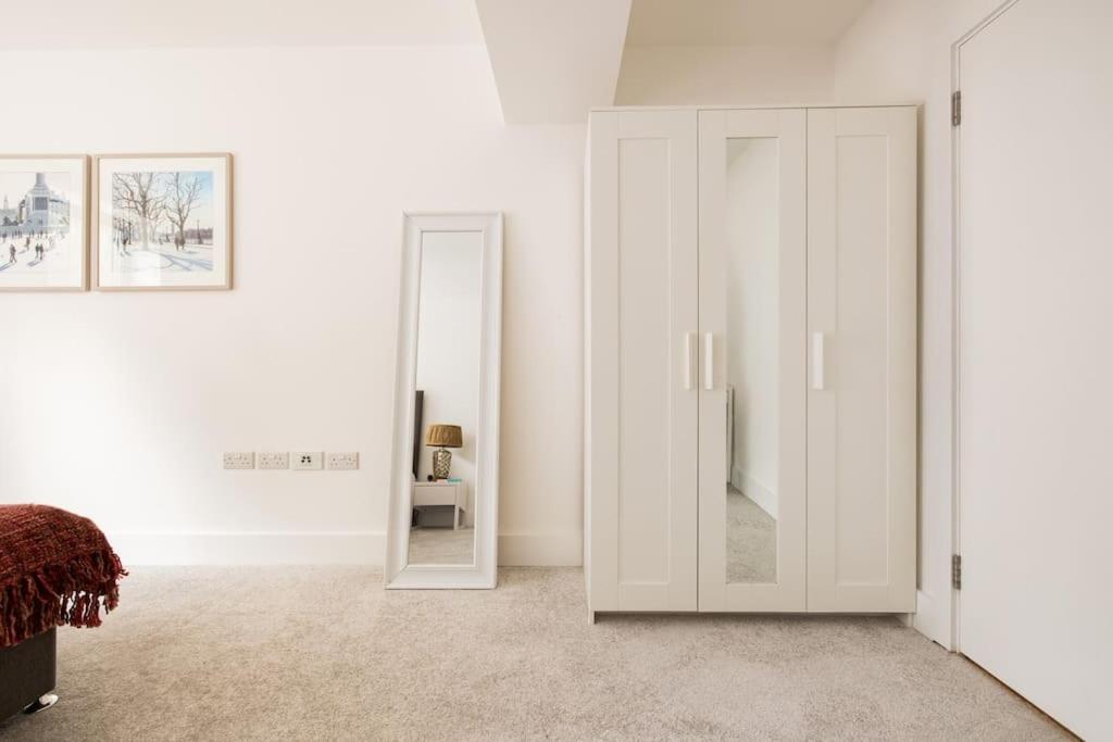 Wild Roses Serviced Apartments - Borough Лондон Экстерьер фото