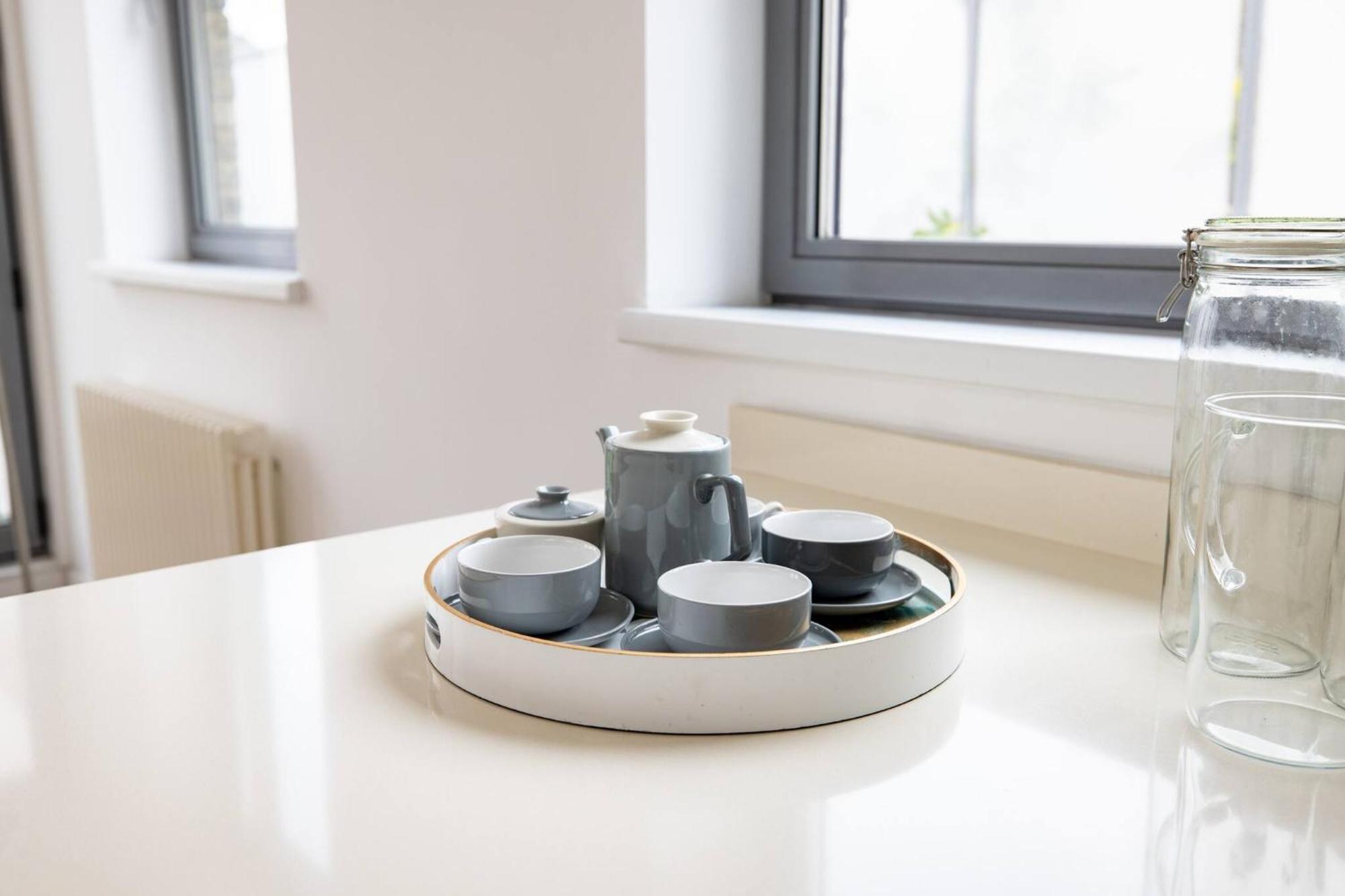 Wild Roses Serviced Apartments - Borough Лондон Экстерьер фото
